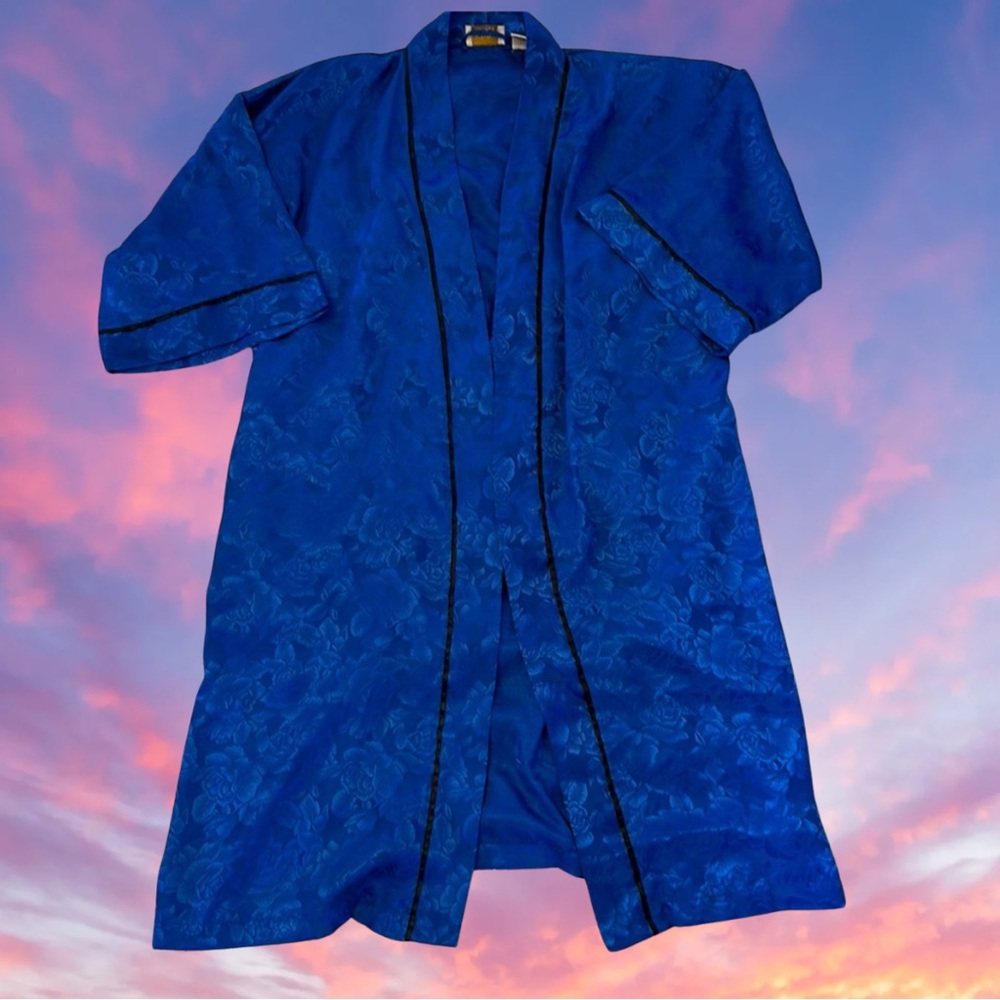 Vintage 90s Victoria’s Secret Blue Floral embossed Robe/ Kimono One Size